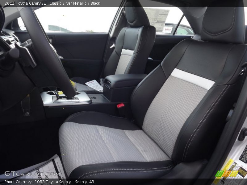 Classic Silver Metallic / Black 2012 Toyota Camry SE