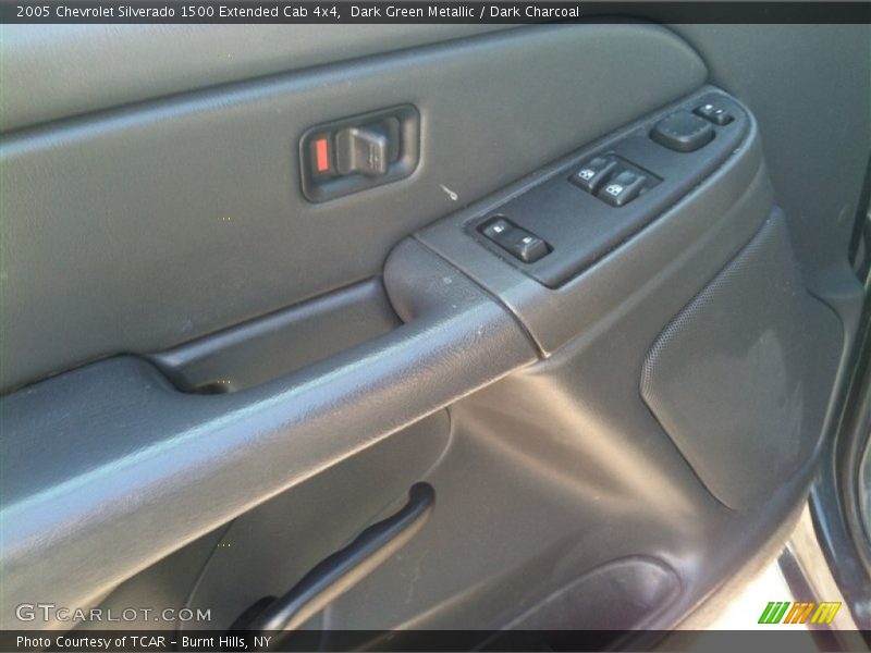 Dark Green Metallic / Dark Charcoal 2005 Chevrolet Silverado 1500 Extended Cab 4x4