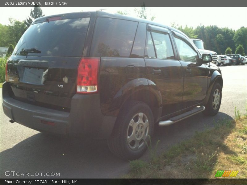 Black / Gray 2003 Saturn VUE V6
