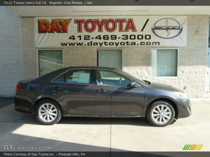 Magnetic Gray Metallic / Ash 2012 Toyota Camry XLE V6