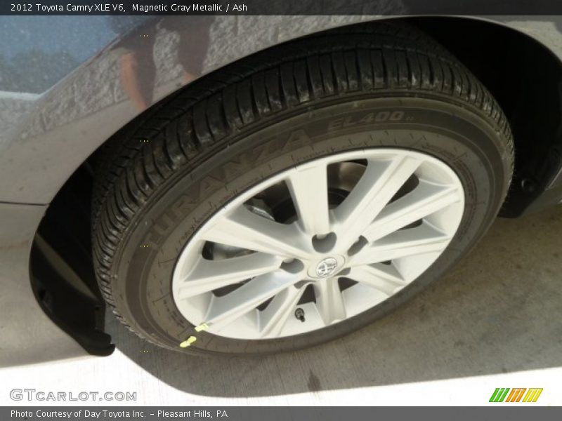 Magnetic Gray Metallic / Ash 2012 Toyota Camry XLE V6