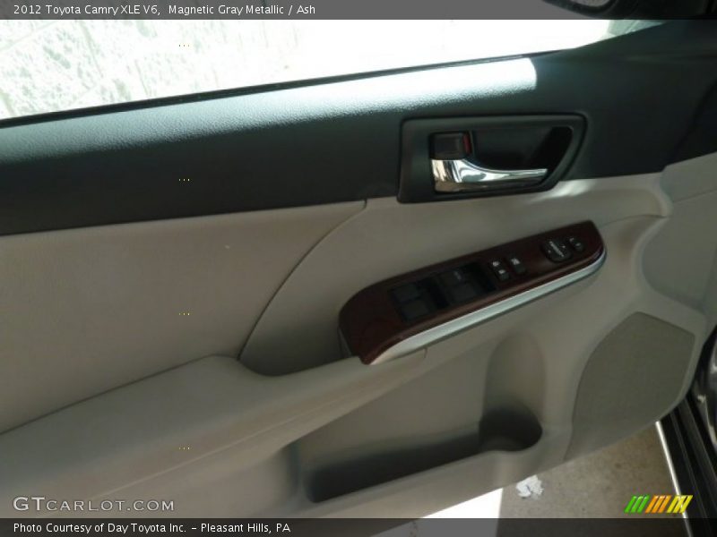 Magnetic Gray Metallic / Ash 2012 Toyota Camry XLE V6
