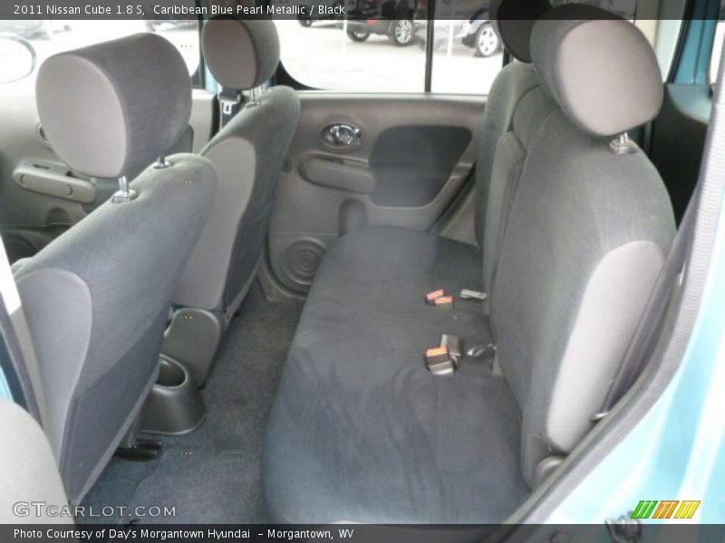 Rear Seat of 2011 Cube 1.8 S