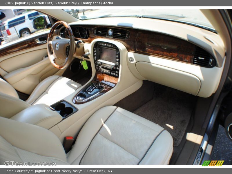 Champagne/Mocha Interior - 2009 XJ Vanden Plas 