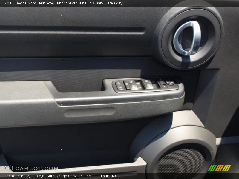 Bright Silver Metallic / Dark Slate Gray 2011 Dodge Nitro Heat 4x4
