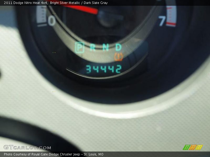 Bright Silver Metallic / Dark Slate Gray 2011 Dodge Nitro Heat 4x4