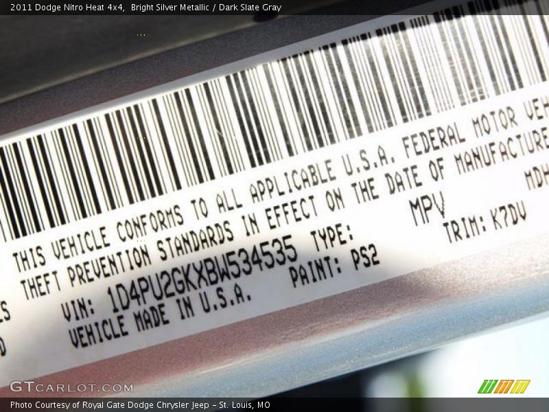 Bright Silver Metallic / Dark Slate Gray 2011 Dodge Nitro Heat 4x4