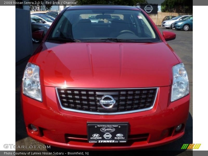 Red Brick / Charcoal 2009 Nissan Sentra 2.0 S