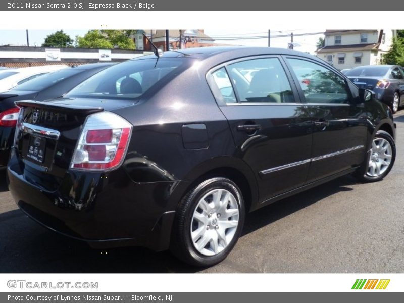 Espresso Black / Beige 2011 Nissan Sentra 2.0 S