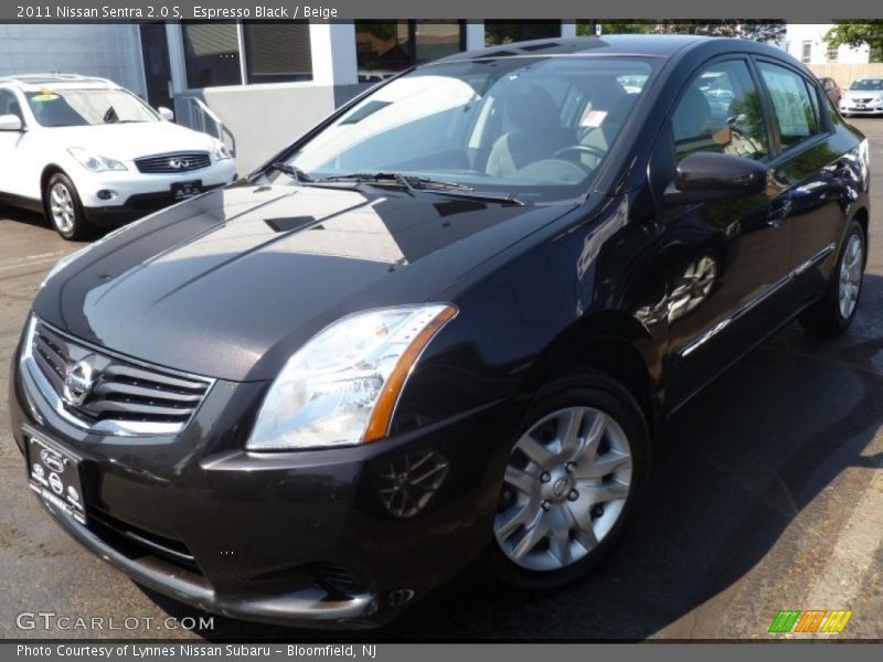 Espresso Black / Beige 2011 Nissan Sentra 2.0 S