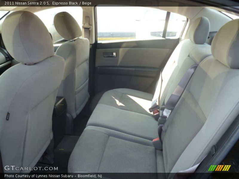 Espresso Black / Beige 2011 Nissan Sentra 2.0 S