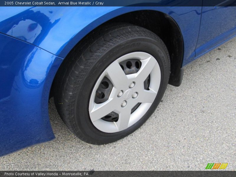 Arrival Blue Metallic / Gray 2005 Chevrolet Cobalt Sedan