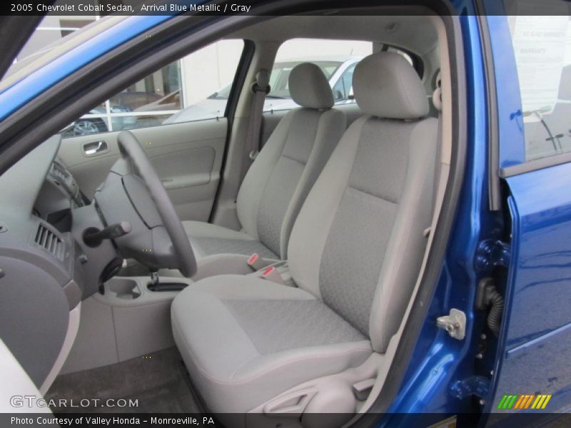 Arrival Blue Metallic / Gray 2005 Chevrolet Cobalt Sedan