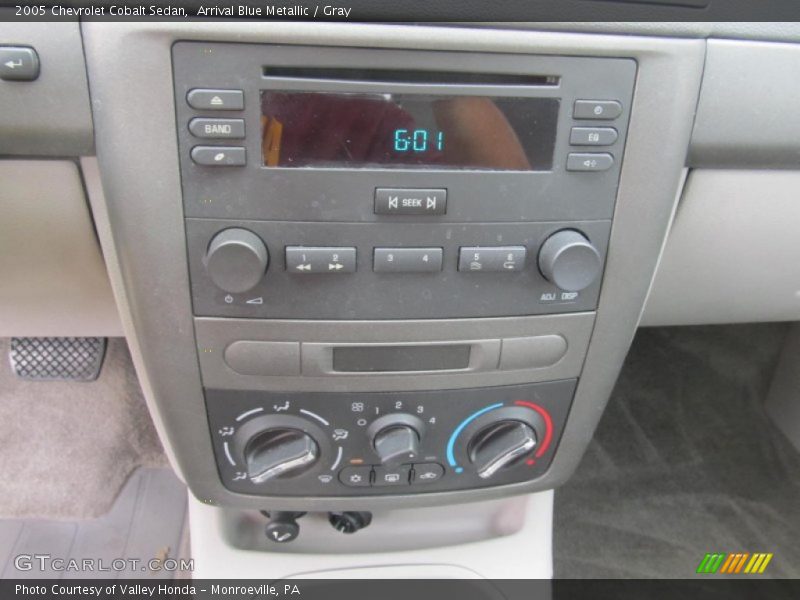 Arrival Blue Metallic / Gray 2005 Chevrolet Cobalt Sedan