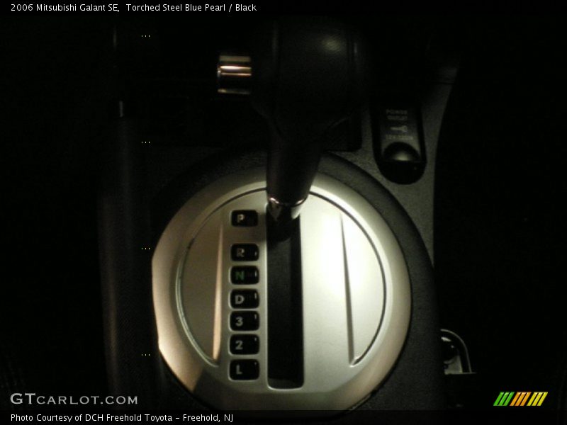 Torched Steel Blue Pearl / Black 2006 Mitsubishi Galant SE