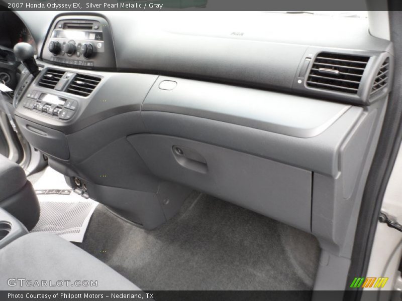 Silver Pearl Metallic / Gray 2007 Honda Odyssey EX