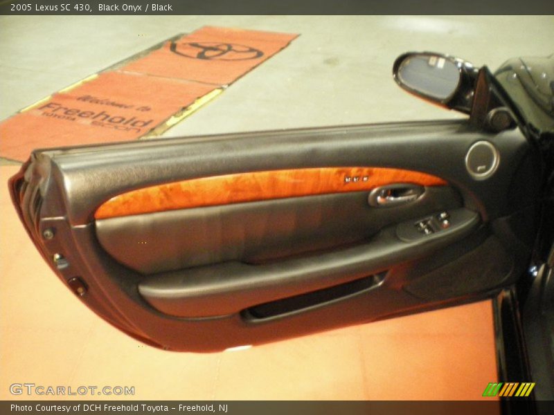 Black Onyx / Black 2005 Lexus SC 430
