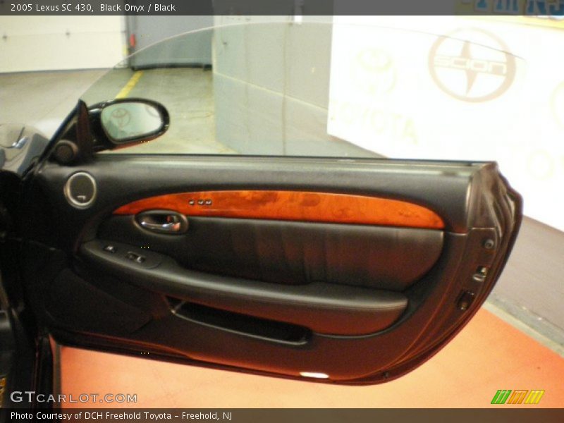 Black Onyx / Black 2005 Lexus SC 430