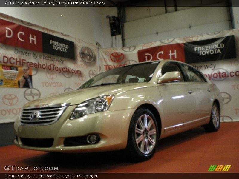 Sandy Beach Metallic / Ivory 2010 Toyota Avalon Limited