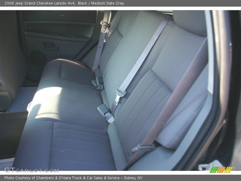 Black / Medium Slate Gray 2006 Jeep Grand Cherokee Laredo 4x4