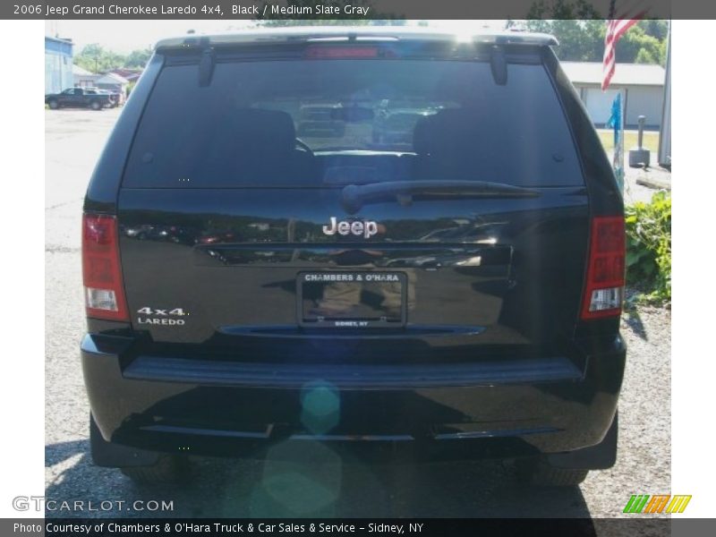Black / Medium Slate Gray 2006 Jeep Grand Cherokee Laredo 4x4