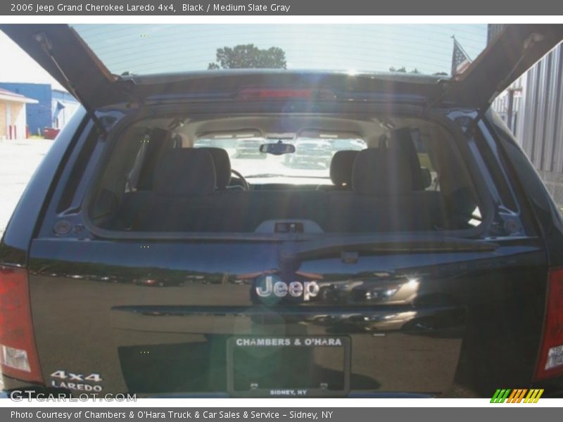 Black / Medium Slate Gray 2006 Jeep Grand Cherokee Laredo 4x4