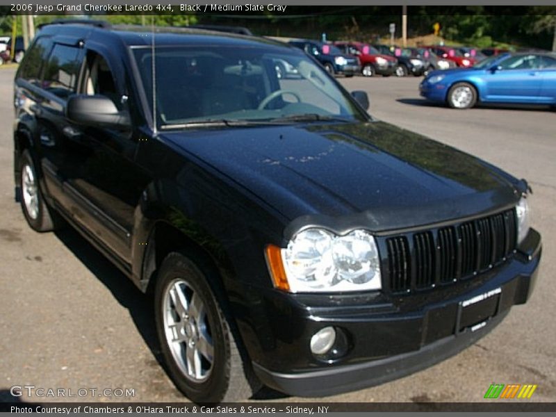 Black / Medium Slate Gray 2006 Jeep Grand Cherokee Laredo 4x4