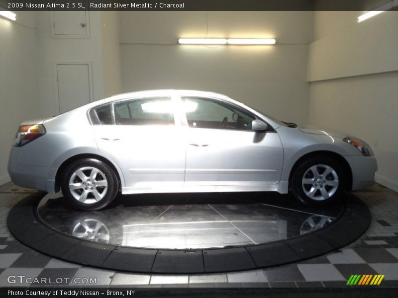 Radiant Silver Metallic / Charcoal 2009 Nissan Altima 2.5 SL