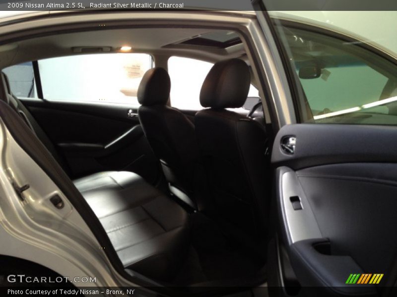 Radiant Silver Metallic / Charcoal 2009 Nissan Altima 2.5 SL