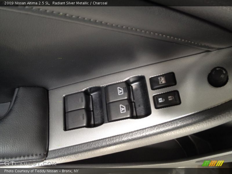 Radiant Silver Metallic / Charcoal 2009 Nissan Altima 2.5 SL