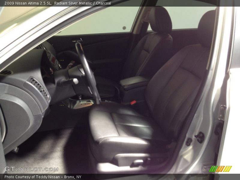 Radiant Silver Metallic / Charcoal 2009 Nissan Altima 2.5 SL