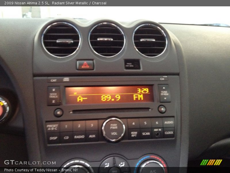 Radiant Silver Metallic / Charcoal 2009 Nissan Altima 2.5 SL