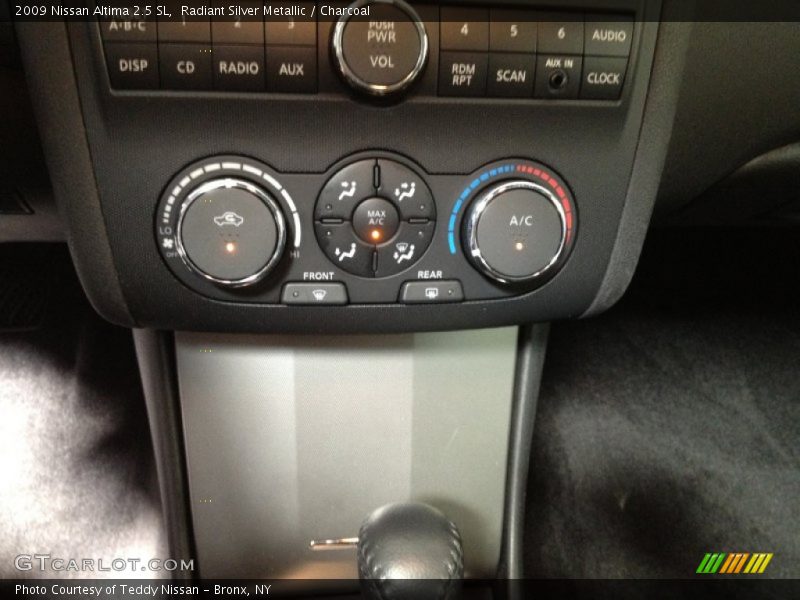 Radiant Silver Metallic / Charcoal 2009 Nissan Altima 2.5 SL