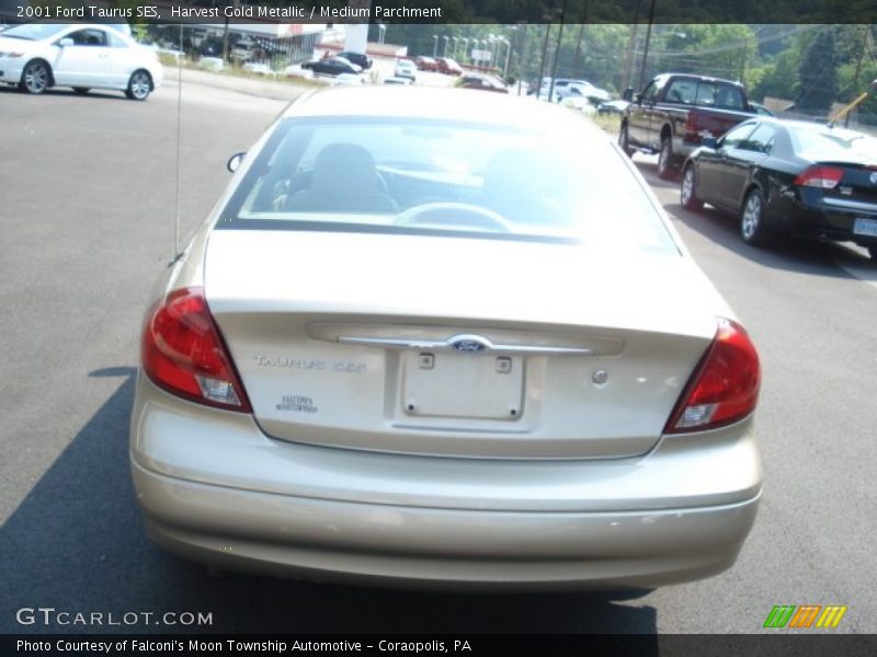 Harvest Gold Metallic / Medium Parchment 2001 Ford Taurus SES