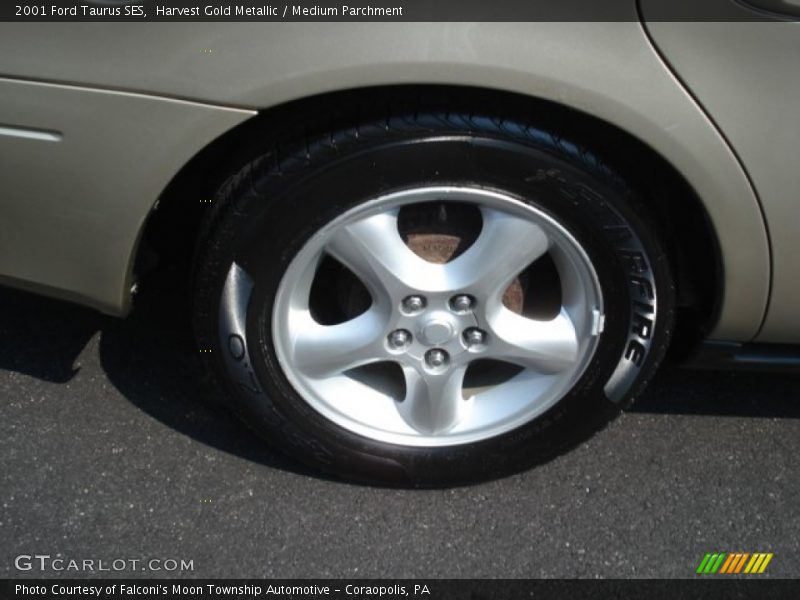 Harvest Gold Metallic / Medium Parchment 2001 Ford Taurus SES
