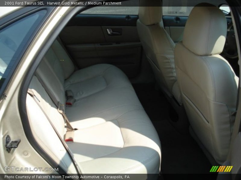 Harvest Gold Metallic / Medium Parchment 2001 Ford Taurus SES