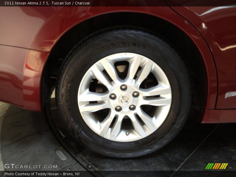 Tuscan Sun / Charcoal 2011 Nissan Altima 2.5 S