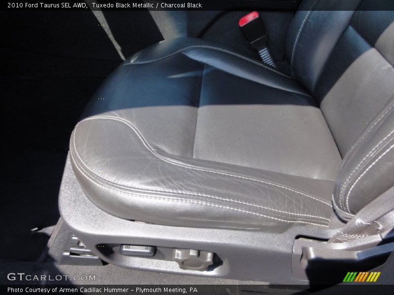 Tuxedo Black Metallic / Charcoal Black 2010 Ford Taurus SEL AWD