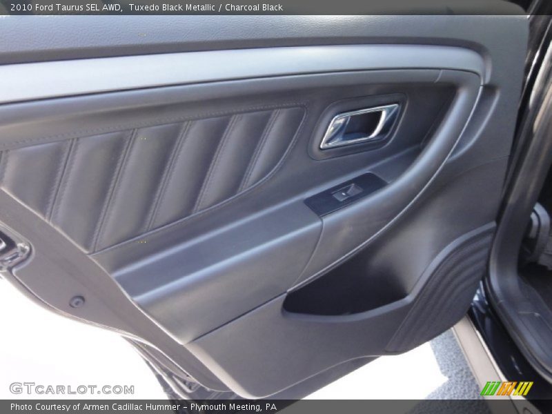 Tuxedo Black Metallic / Charcoal Black 2010 Ford Taurus SEL AWD