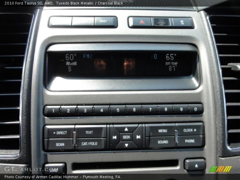 Tuxedo Black Metallic / Charcoal Black 2010 Ford Taurus SEL AWD