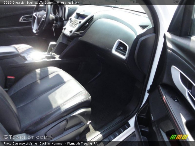 Summit White / Jet Black 2010 Chevrolet Equinox LT