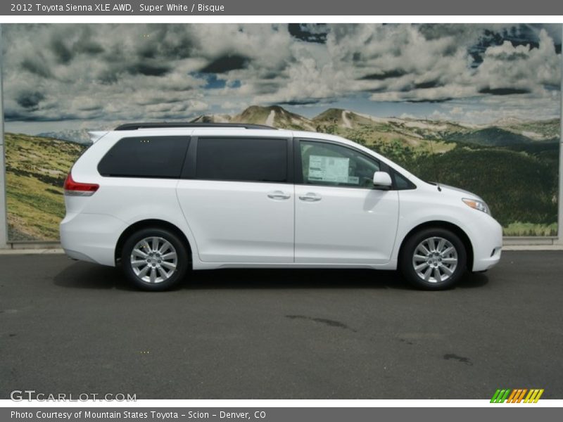 Super White / Bisque 2012 Toyota Sienna XLE AWD