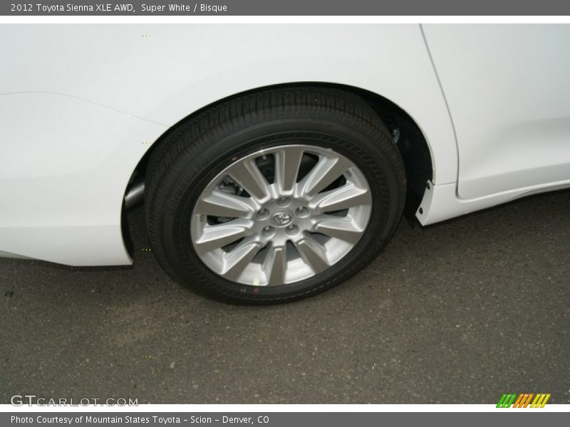 Super White / Bisque 2012 Toyota Sienna XLE AWD