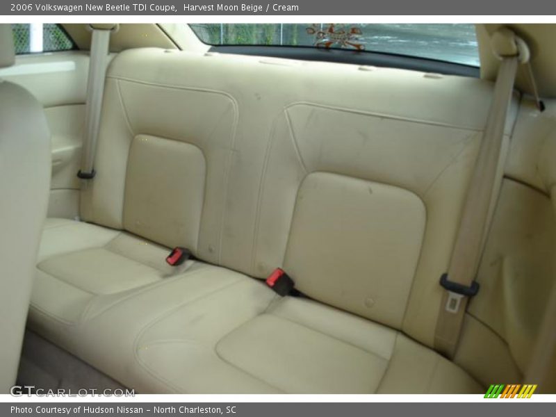 Harvest Moon Beige / Cream 2006 Volkswagen New Beetle TDI Coupe