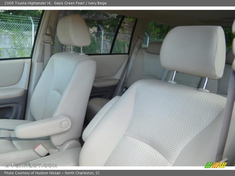 Oasis Green Pearl / Ivory Beige 2006 Toyota Highlander I4