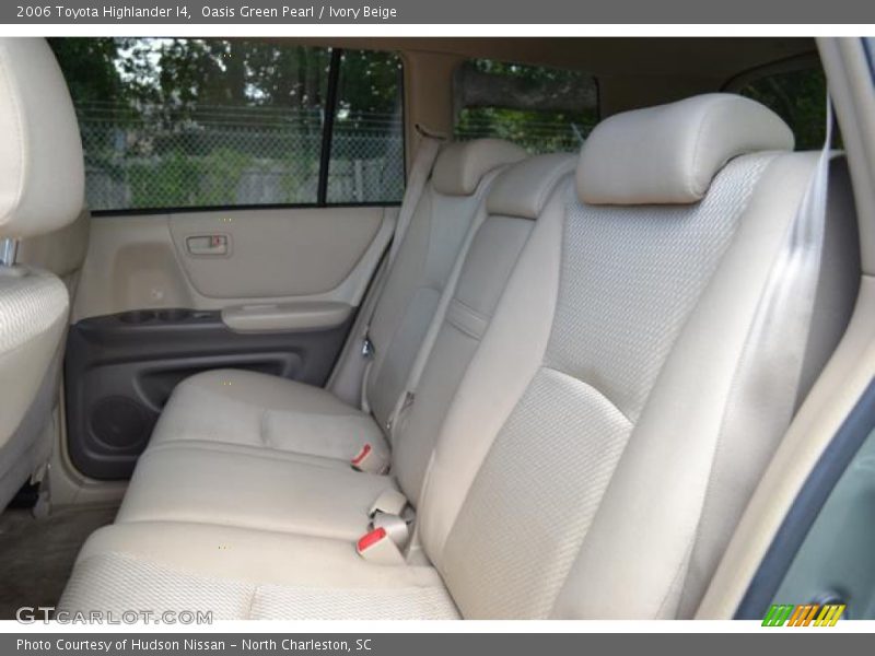 Oasis Green Pearl / Ivory Beige 2006 Toyota Highlander I4