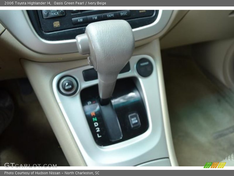 Oasis Green Pearl / Ivory Beige 2006 Toyota Highlander I4