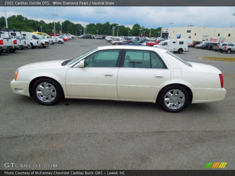 White Diamond Pearl / Neutral Shale 2002 Cadillac DeVille DTS