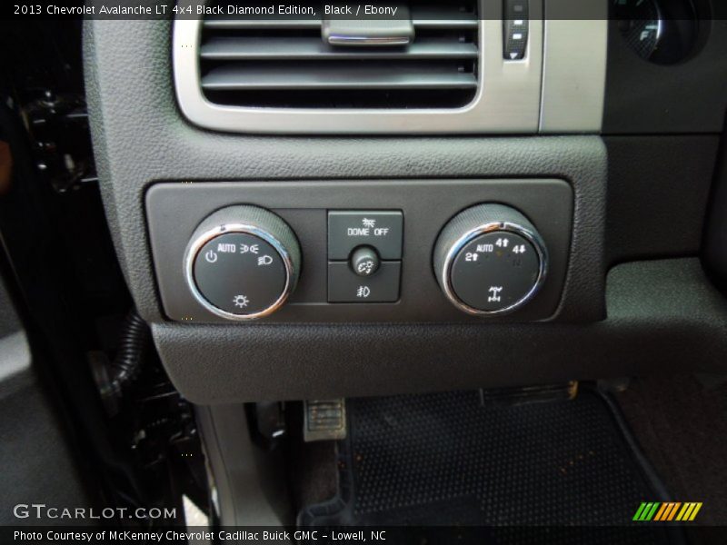 Black / Ebony 2013 Chevrolet Avalanche LT 4x4 Black Diamond Edition