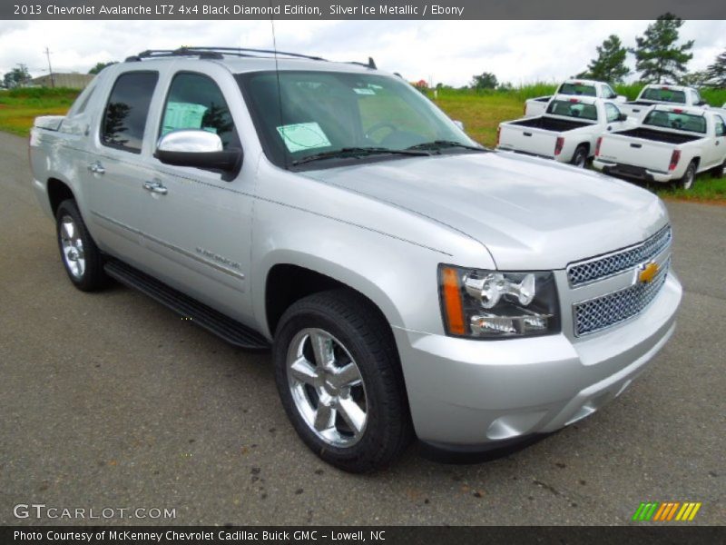 Front 3/4 View of 2013 Avalanche LTZ 4x4 Black Diamond Edition